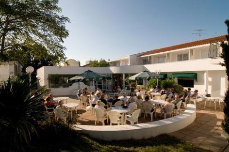 Le Robinson Hotel Saint-Jean-de-Monts Exterior foto